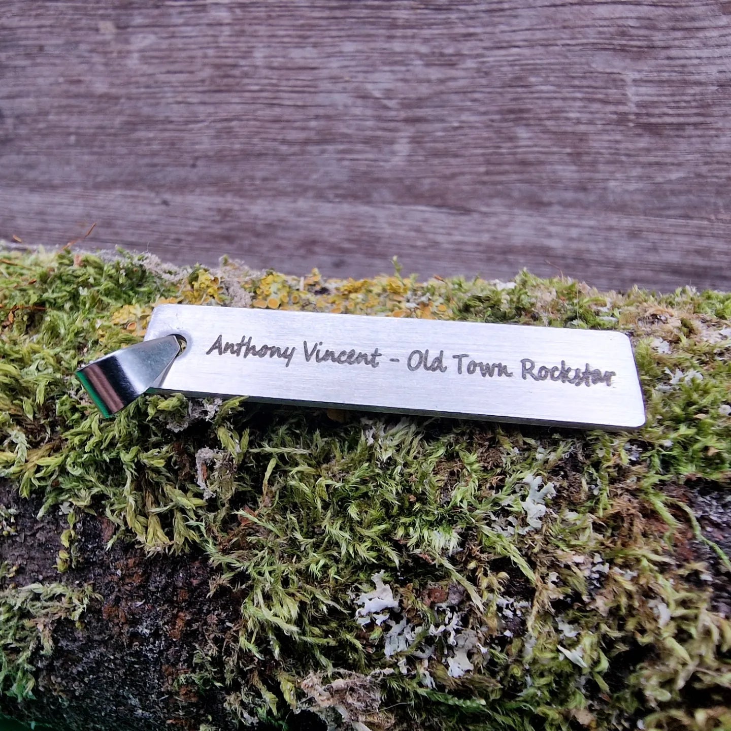 Spotify-Code Kettenanhänger aus Edelstahl: Trage deinen Lieblingssong immer bei dir!