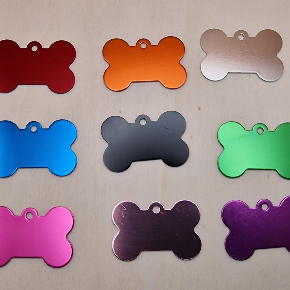 Hunde-Anhänger aus eloxiertem Aluminium mit Kontaktdaten